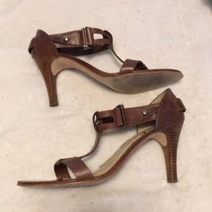 Brown leather Bisou Bisou collection sandals